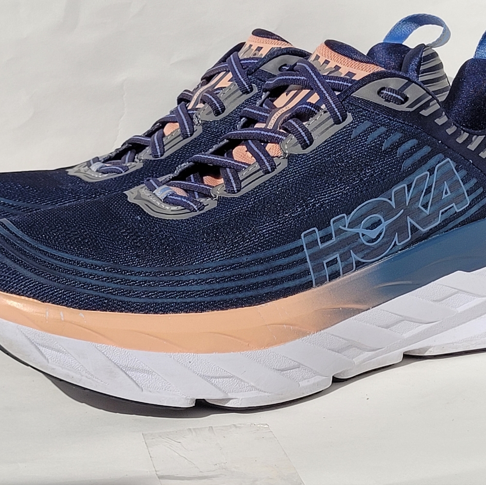 Hoka w bondi 6 size 9 women's